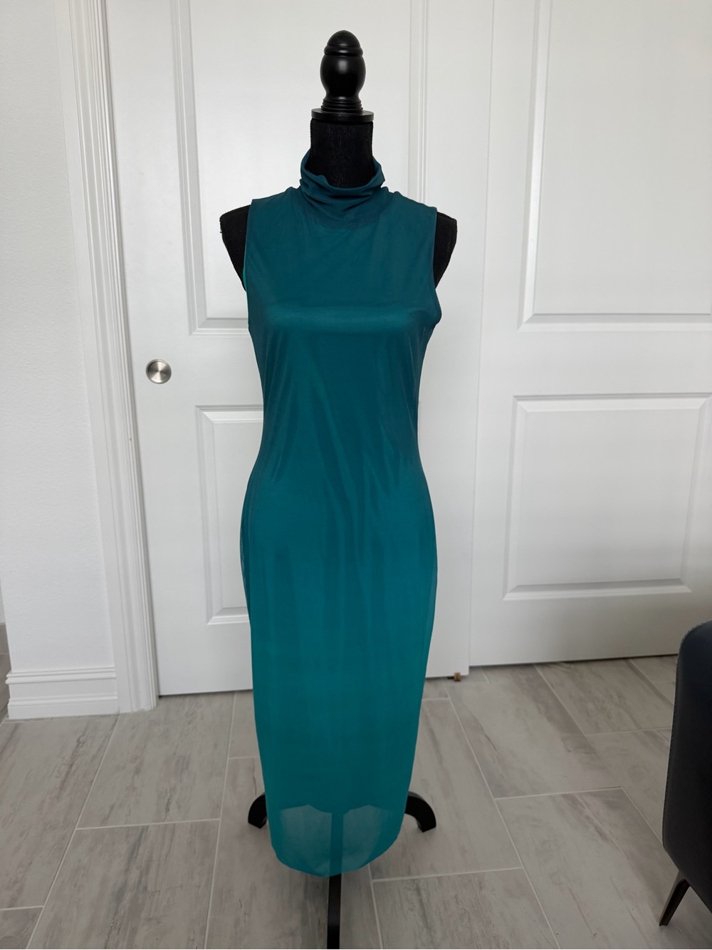 Bar III Teal Sleeveless Mock-Neck Maxi Dress - L